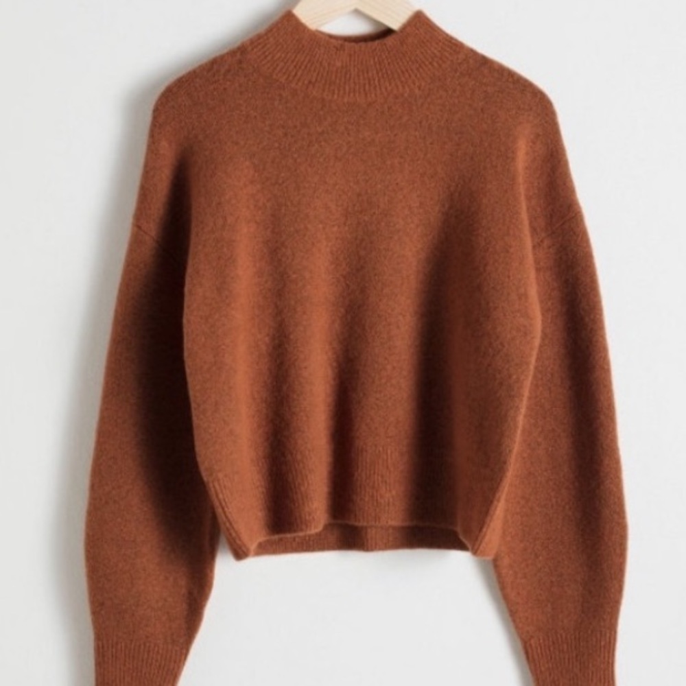 brown sweater